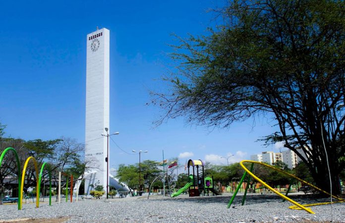 obelisco parque