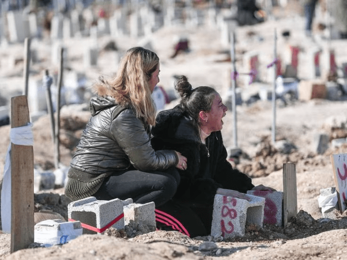 ¡Qué dolor! Van 39.000 fallecidos tras el terremoto de Turquía y Siria