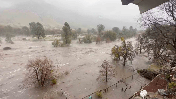 1.500 evacuados tras inundación en California