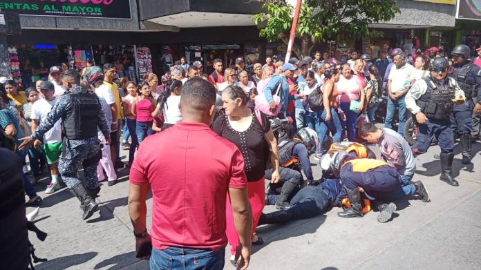 Barquisimeto inicia semana con accidente de tránsito: Dos motorizados de la PNB resultaron heridos (Video)