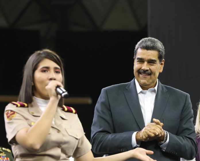 Nicolás Maduro festeja su cumpleaños número 61
