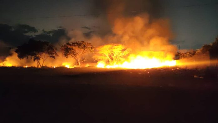 Incendio forestal afectó durante tres horas a los vecinos de la Chucho Briceño III