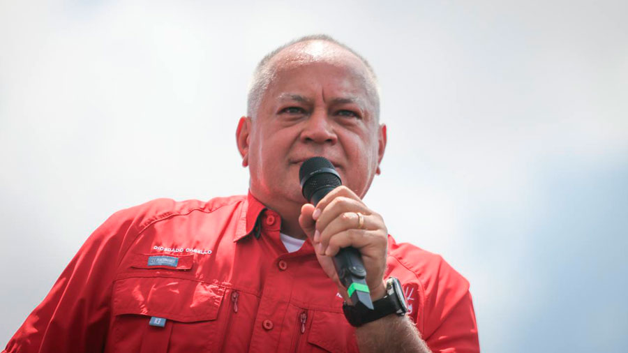 Diosdado Cabello: la mujer venezolana "jamás se arrodillará"