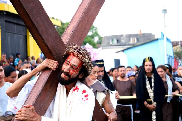 Viacrucis Viviente de Yaritagua rememoró el camino de Jesús hacia la Cruz