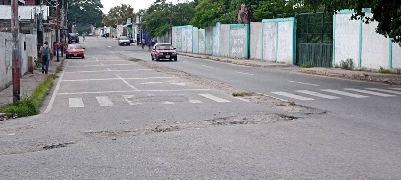 Urb. Los Pinos de Cabudare requiere asfaltado y revisión de HIDROLARA