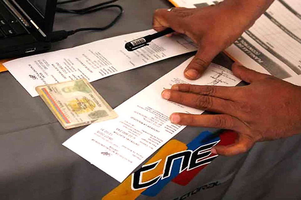 Inicia capacitación de miembros de mesa en otra plataforma alterna habilitada por el CNE