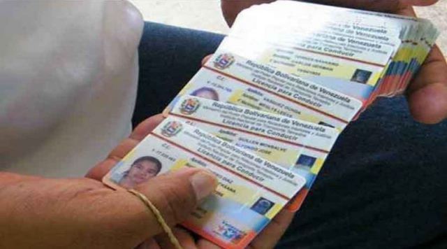 El INTT de Venezuela permite tramitar licencias de conducir para menores de edad