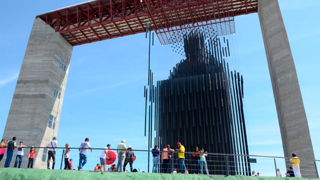 Presidente Maduro visitó el monumento a La Divina Pastora durante su paso por el estado Lara