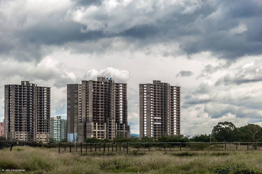Las Torres del Sisal: Un símbolo de desesperación y abandono en Barquisimeto