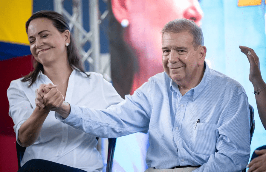 Edmundo González y María Corina Machado piden a militares y policías ponerse «del lado del pueblo»