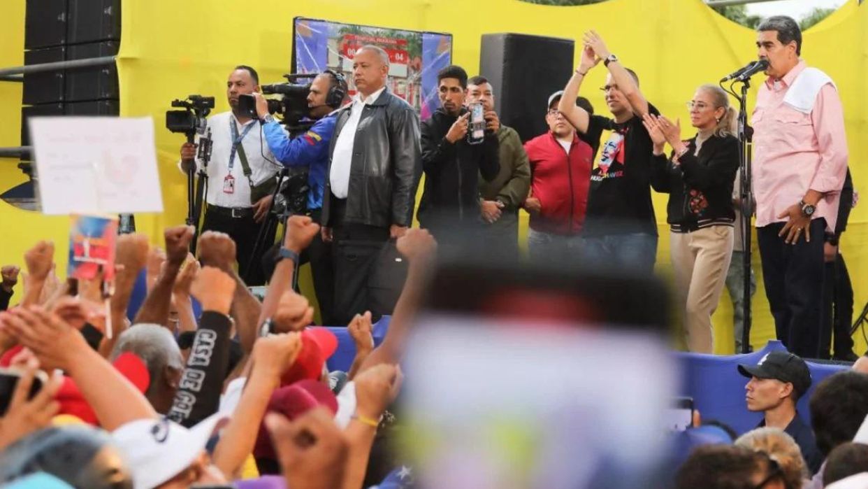 Presidente Maduro informa que cifra de detenidos se eleva a 2.400 tras las acciones violentas