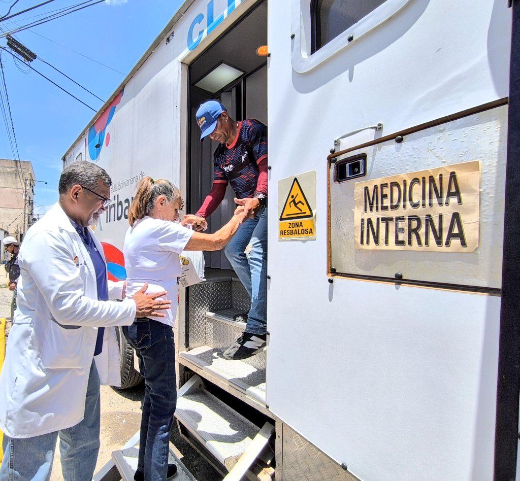 Adultos mayores son atendidos en jornada integral «más años más amor»