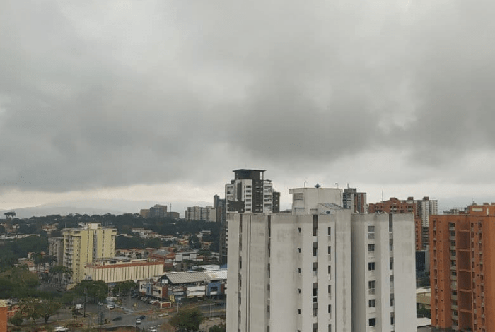 Esperan alta nubosidad en Lara este domingo
