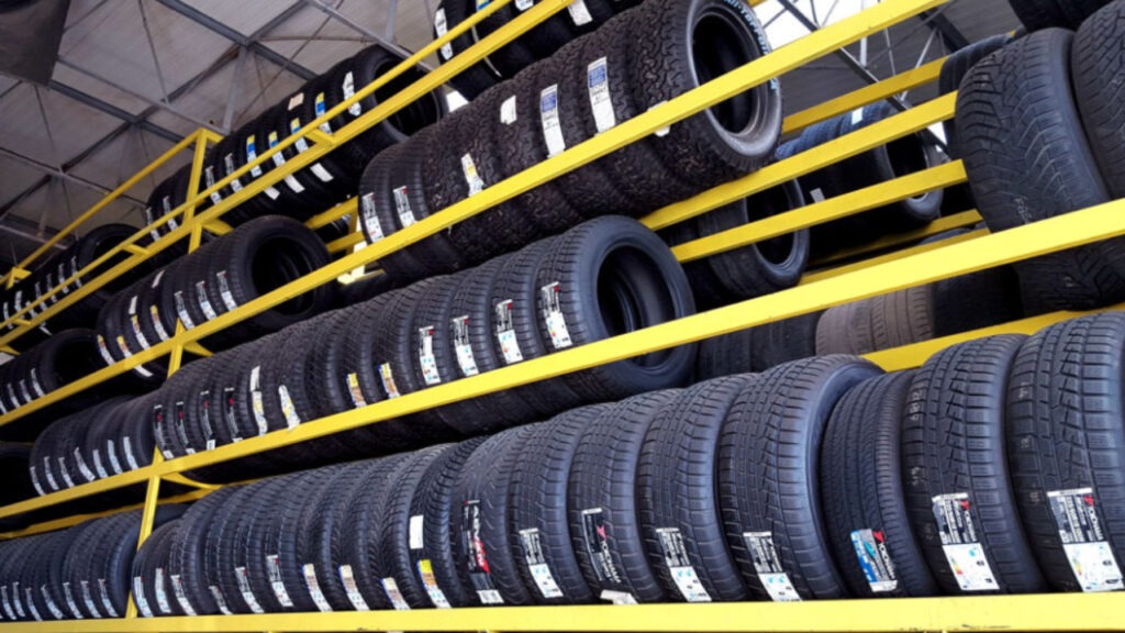 Solo 10 % de los cauchos comercializados en Venezuela son de fabricación nacional