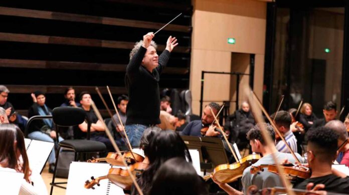 Inician los 50 años de El Sistema bajo la batuta de Dudamel