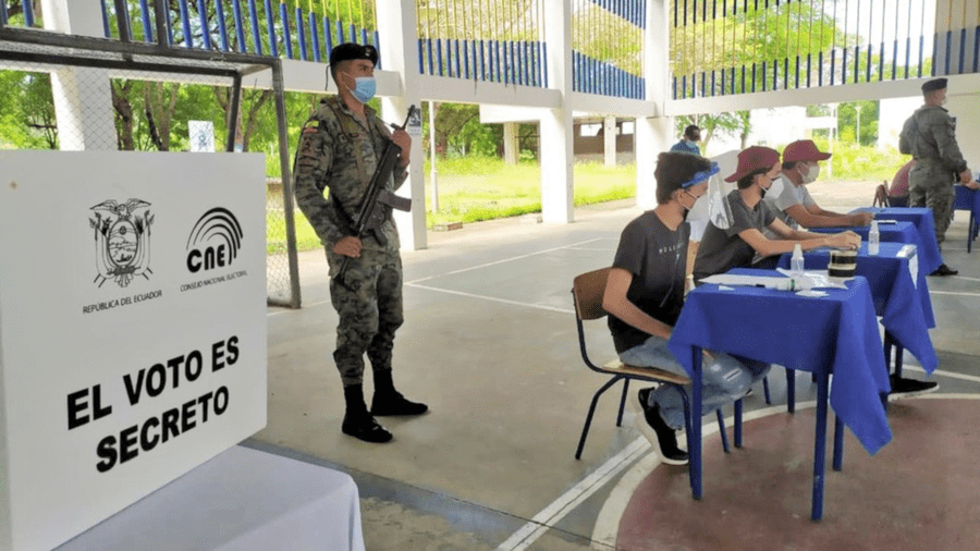 Más de 13.7 millones de ecuatorianos pueden participar este domingo en las elecciones generales