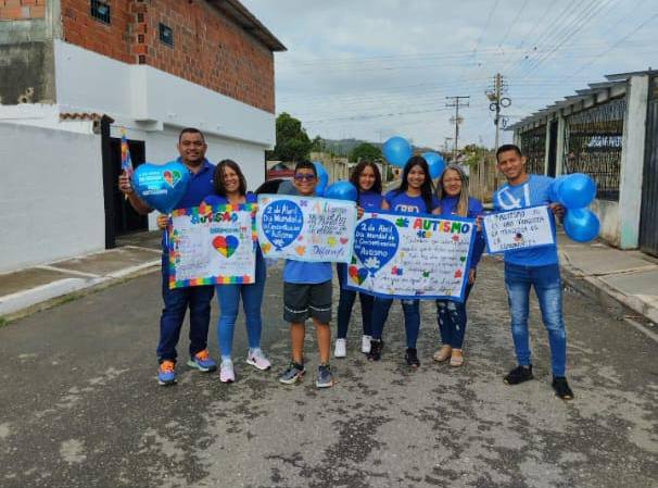 «Mi hermano no es un delincuente»: Familiares de joven yaracuyano deportado hacia El Salvador