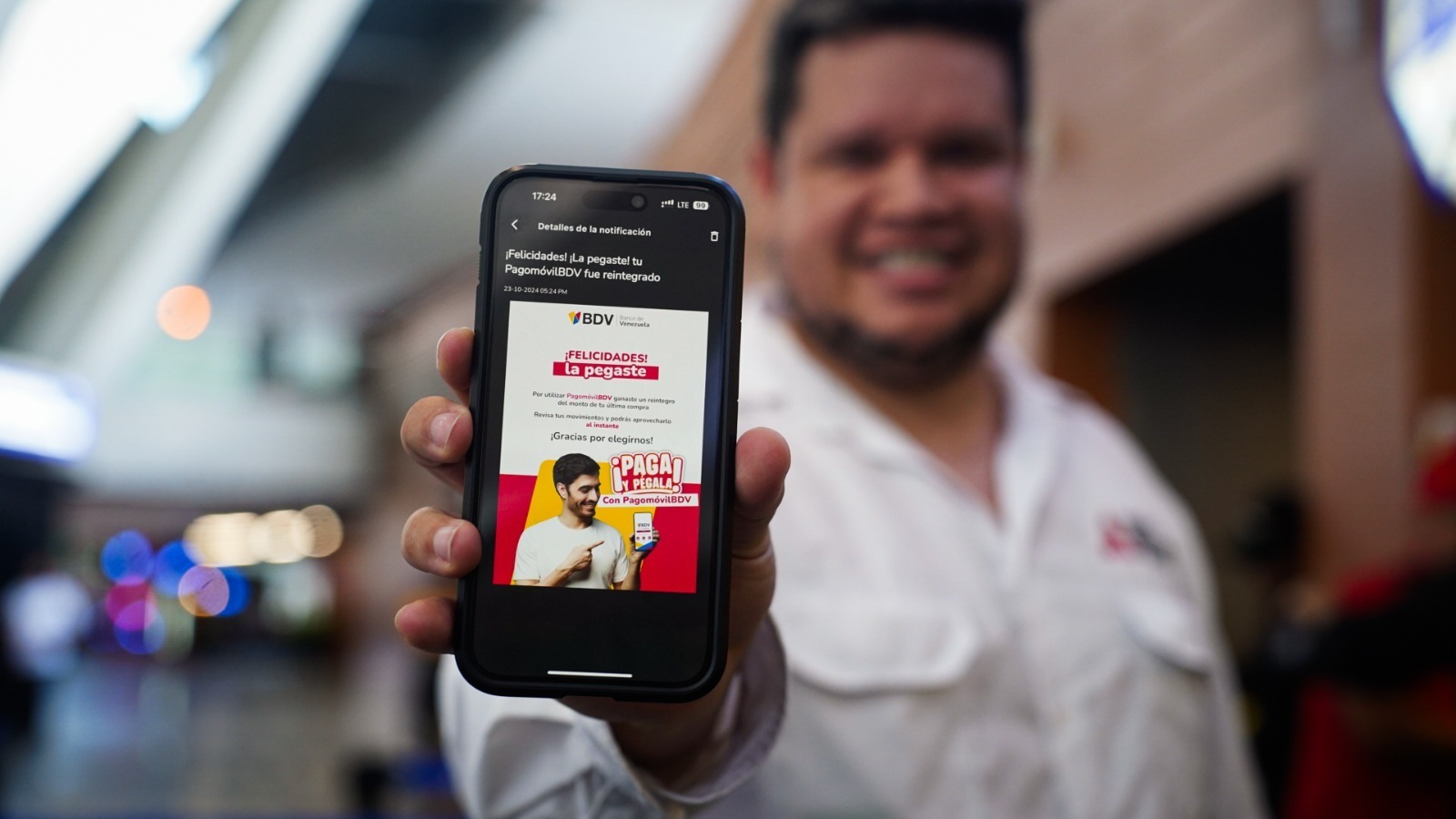 BDV ha premiado a más de 4 mil 550 clientes con su promoción “Paga y Pégala”