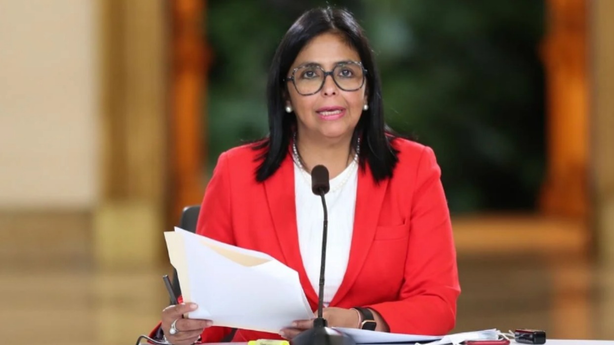 Crearán comité para la defensa de los derechos de los migrantes venezolanos