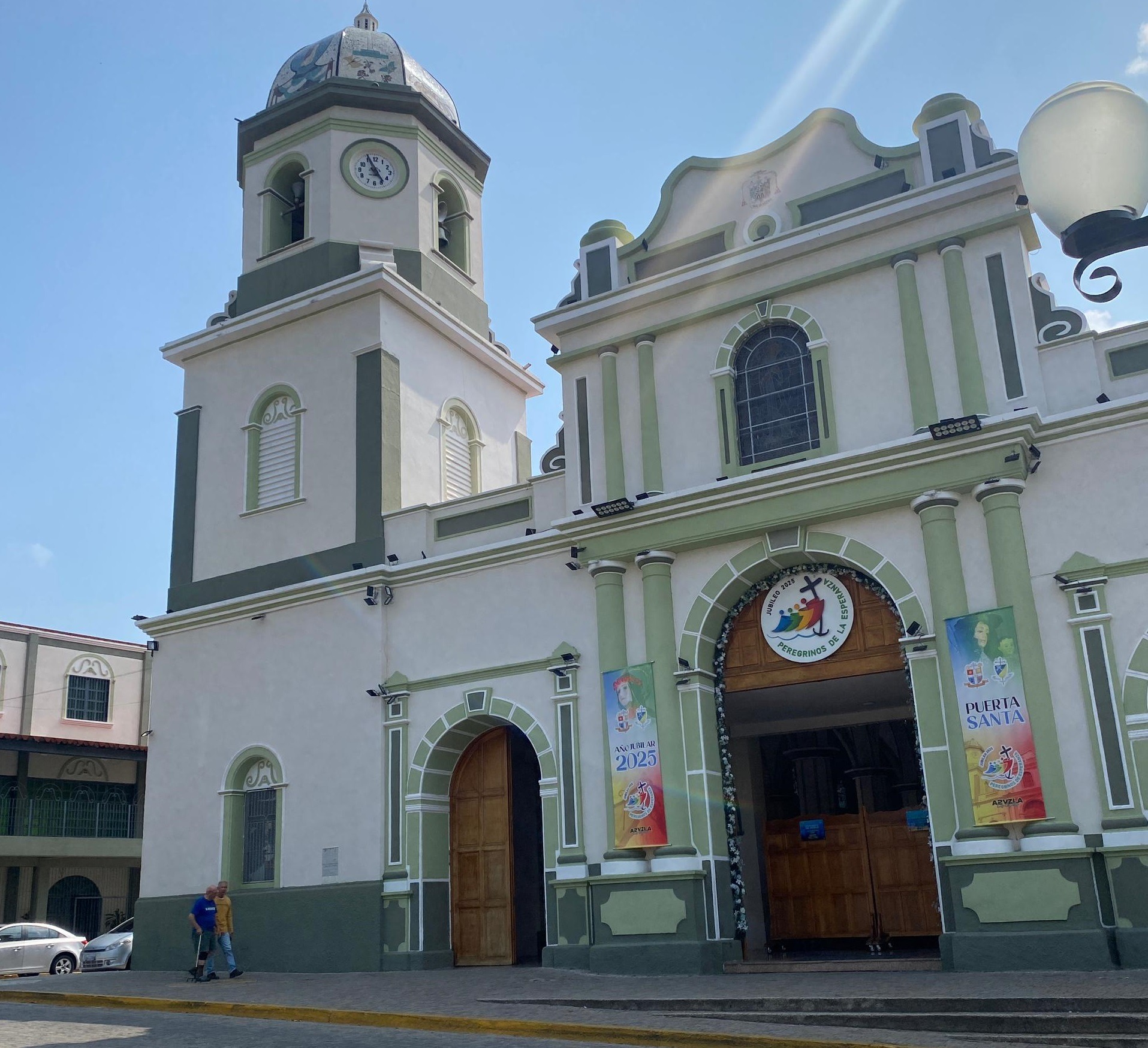 Santa Rosa se ilumina con la llegada de la Divina Pastora: “Es una alegría muy grande”