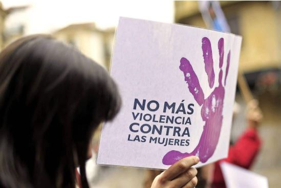 Cada 73 horas ocurrió un femicidio en el país, afirmó Utopix