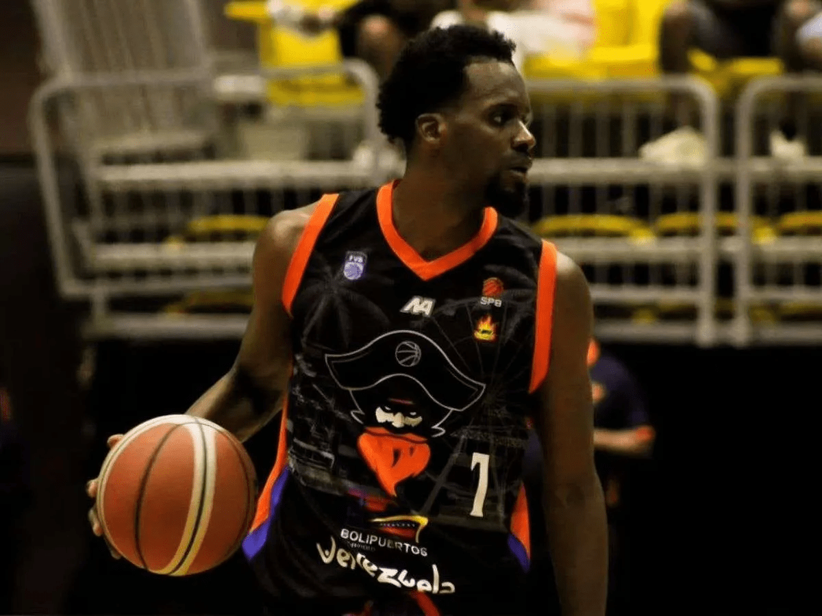 SPB: Piratas de La Guaira consiguió su tercer triunfo al hilo en la temporada 2025 ante Gladiadores de Anzoátegui 102-91