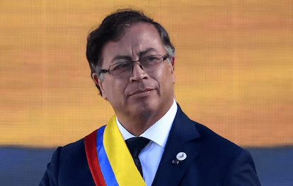 Petro asegura que le quitaron la visa de EE.UU.