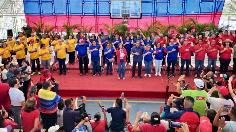 Juramentado Comando de Campaña del GPPSB en Barinas con Adán Chávez y Jacqueline Faria al frente