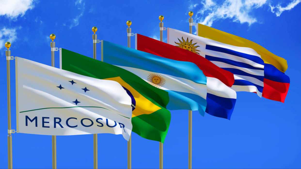 Recomiendan a Mercosur hacer una revisión de su postura hacia EEUU tras aranceles de Trump