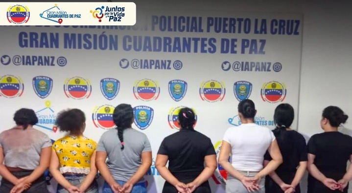 ¡Se cayeron a tubazos! Siete mujeres se agredieron con todo en Anzoátegui