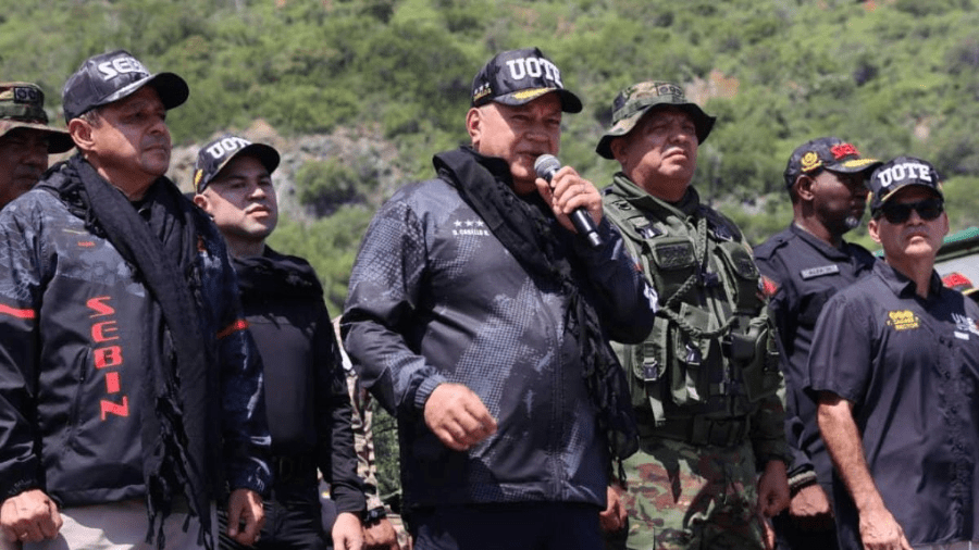 El Ministro Diosdado Cabello informó:  Abatido en un enfrentamiento delincuente vinculado a los «comanditos de la oposición»