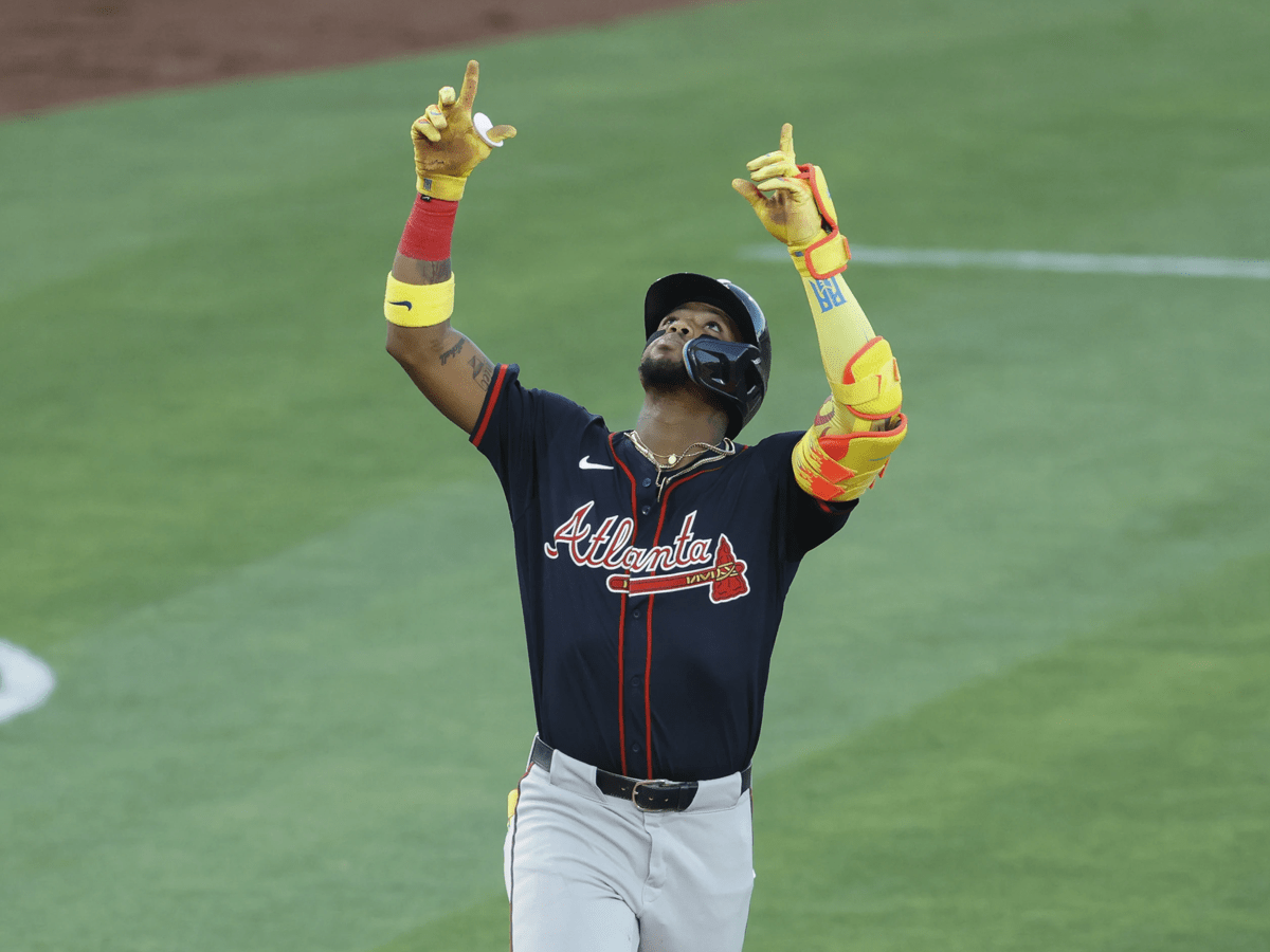 MLB: El Abusador Ronald Acuña Jr. cumple como tercer bate con su jonrón 12 de la temporada 2025