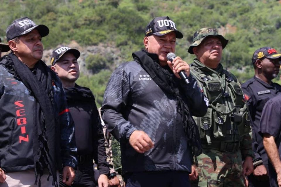 Diosdado Cabello anuncia incautación de 500 kilos de explosivos en Anzoátegui