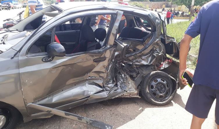 Accidente en Lagunillas, estado Zulia, cobra la vida de dos hombres