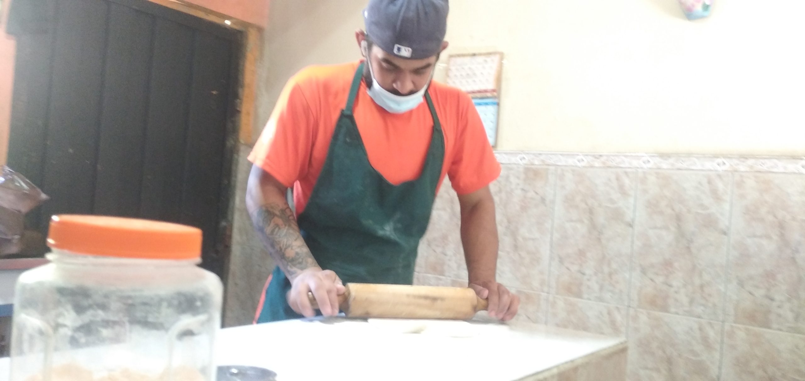 El sabor de la resiliencia: Joven barquisimetano conquista paladares con sus pizzas artesanales