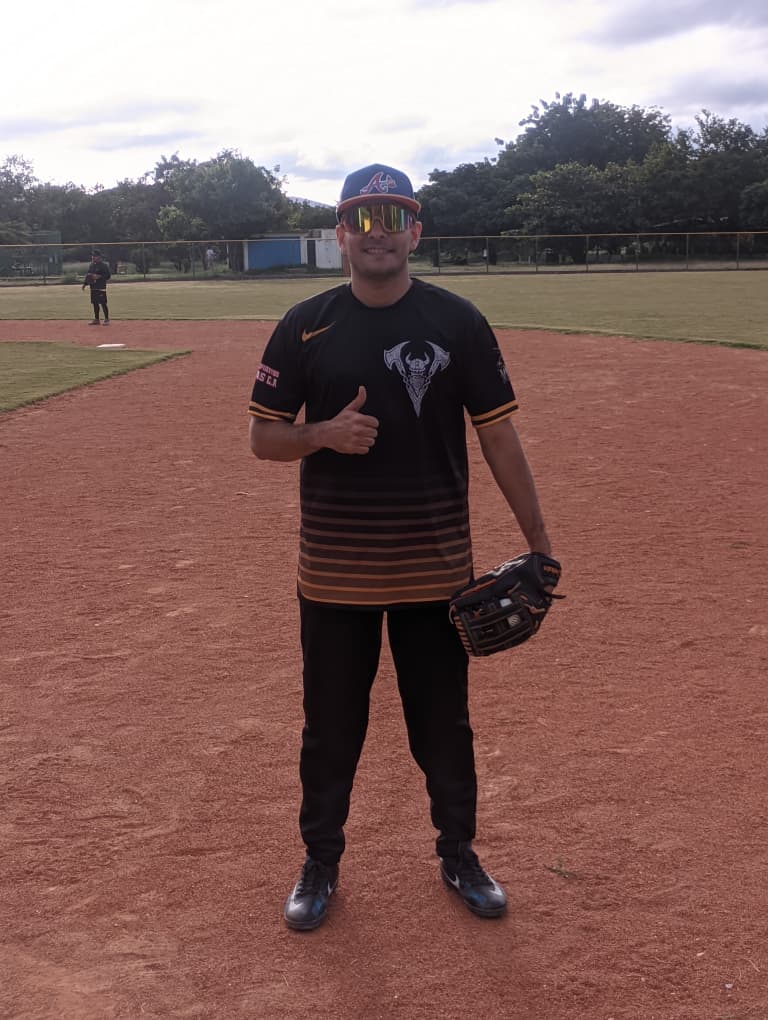 Comprometido con el deporte, el poli necesita de más apoyo