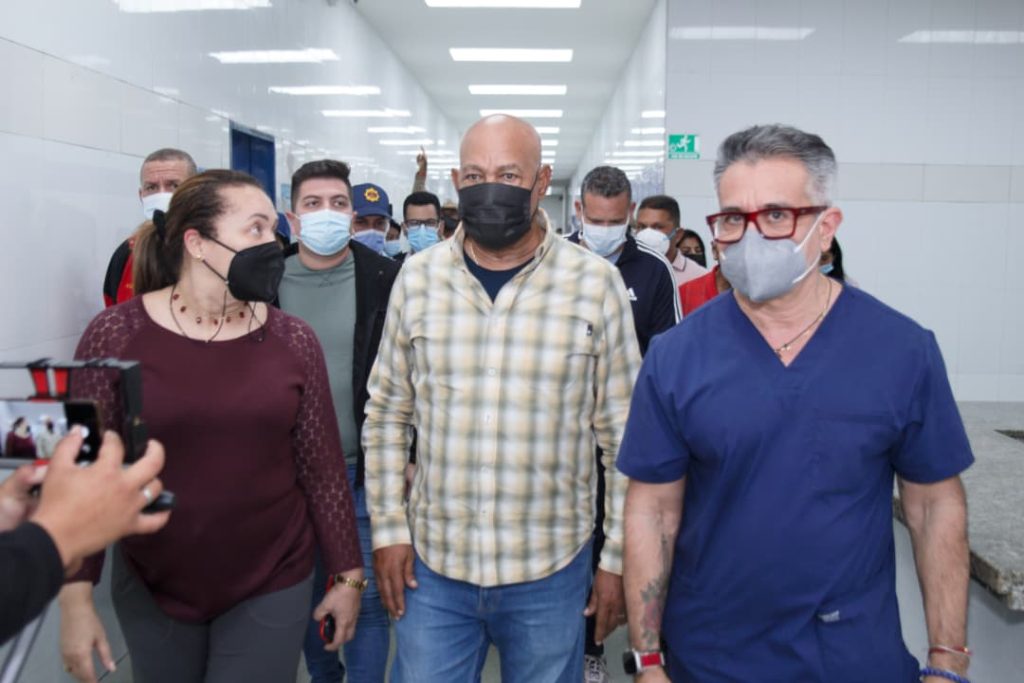 Gobernador de Lara: "Acabaremos con la pedidera en los hospitales públicos"