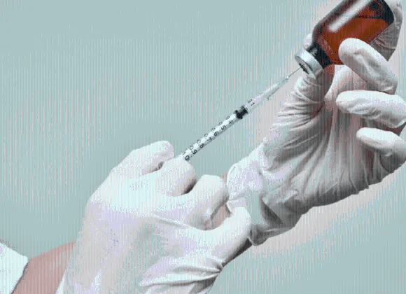 En Rusia, aplicarán la primera vacuna contra el cáncer