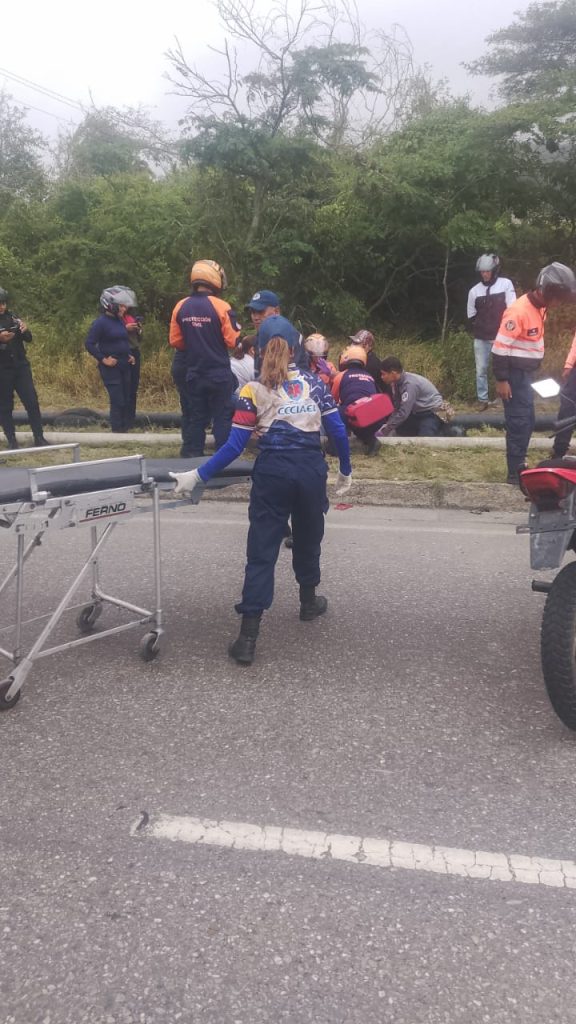 Espeluznante accidente vía a El Cují: Dos mujeres luchan por su vida