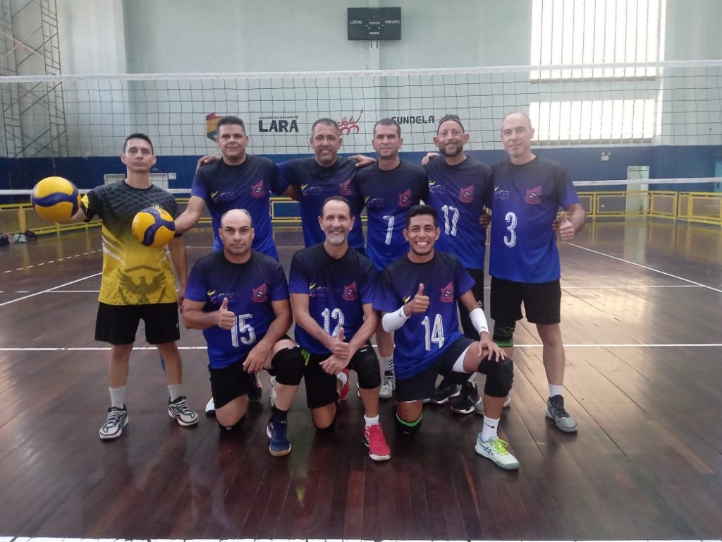 Jorge Canelón y el equipo FUNDAVOL