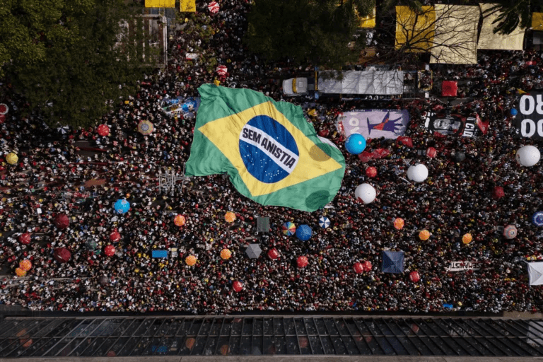 Brasil: 16 capitales rechazan la amnistía a Bolsonaro
